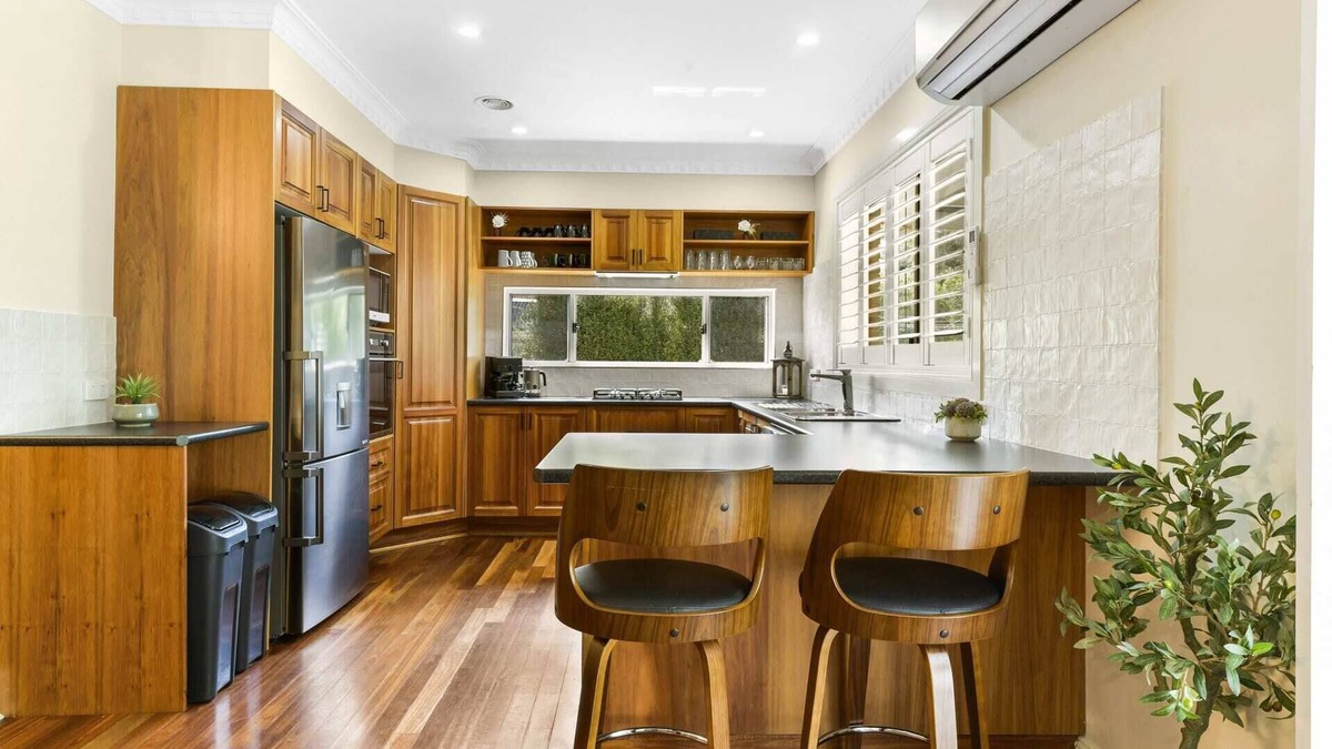 Bletchington House | Roselawn Manor | 5 Bedroom Entertainer