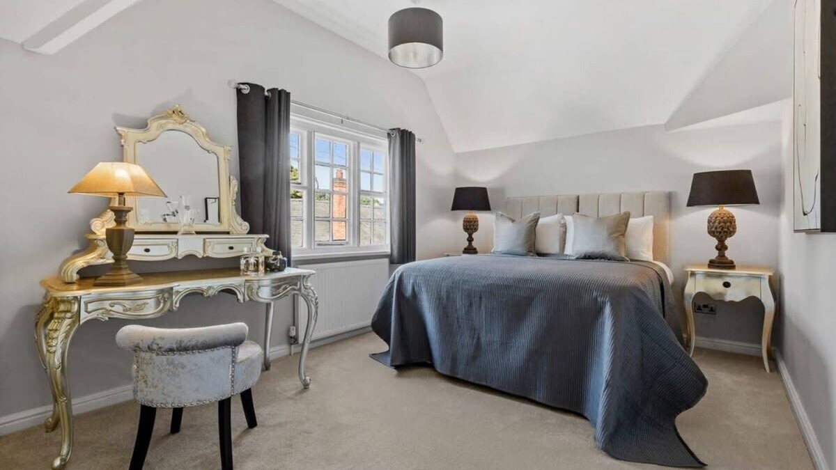 Rothley House | Rosemary Cottage Summ