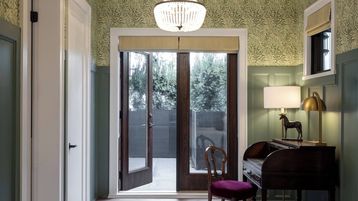 Esquimalt Hotel | Rosemead House