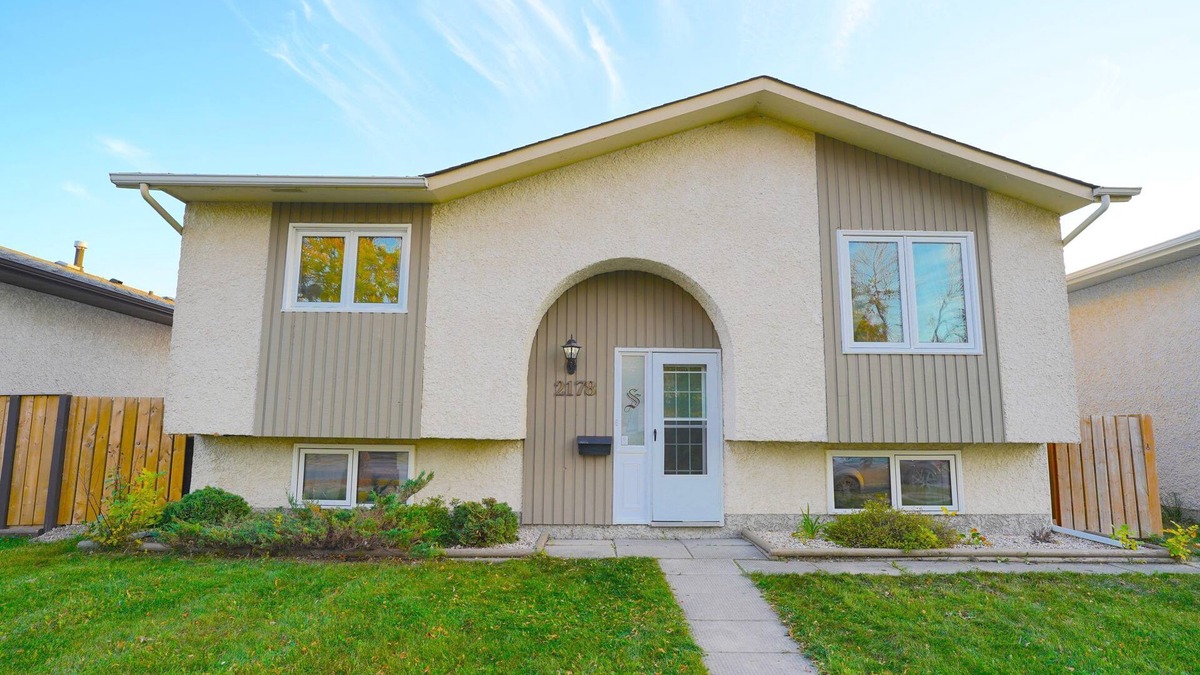 Fort Gary Apartment | Rosemount ave home