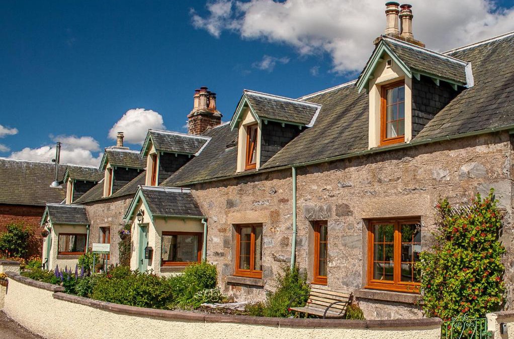 Gorstan House | Rosemount Cottage TWO - Highland Cottage