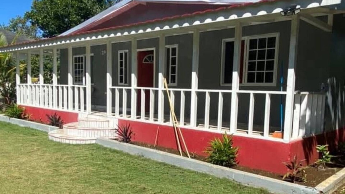 Negril Villa | Roses Garden Villa Welcomes You.