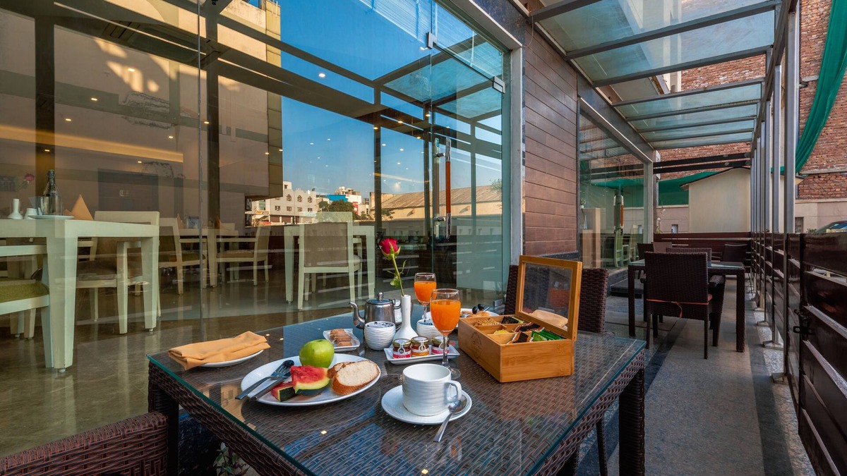 Sector 14 Apartment | Rosewood Apartment Hotel - Gurgaon