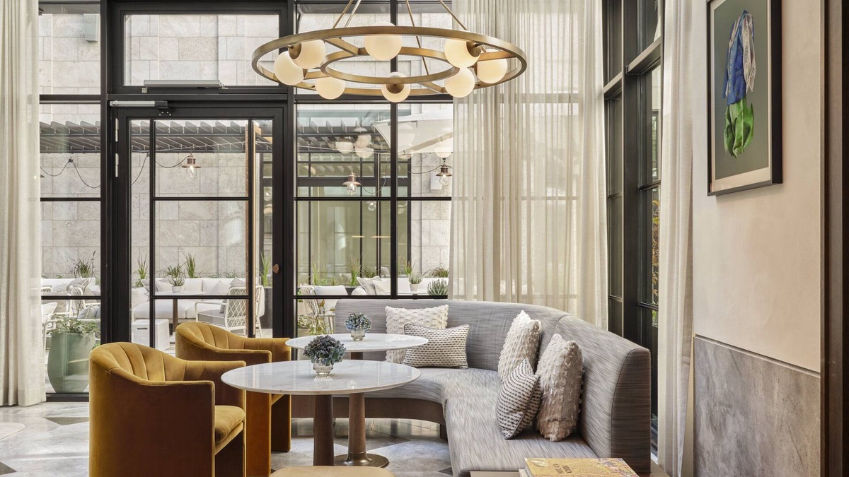 Kreuzviertel Hotel | Rosewood Munich