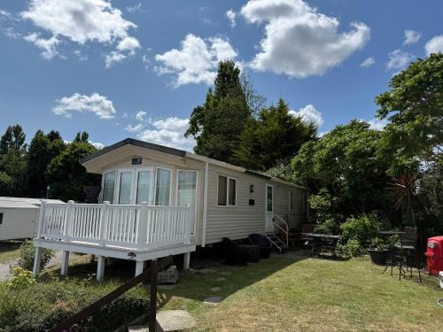 Hamworthy Resort | Rosie at Rockley