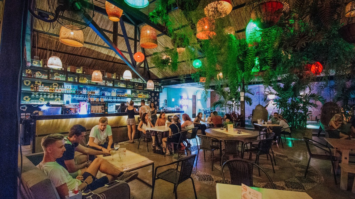 San Antonio Hotel | Rossa Palma