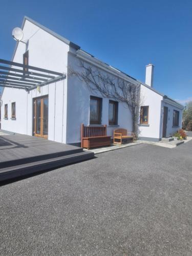 Cashel Bed & Breakfast | Rossroe Lodge B&B