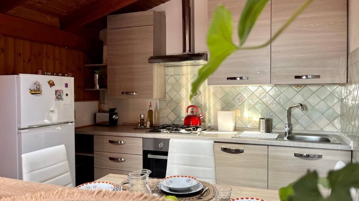 San Sperate Apartment | Rosy's House 5 minutes from Sculptor Pinuccio Sciola's Sound Garden