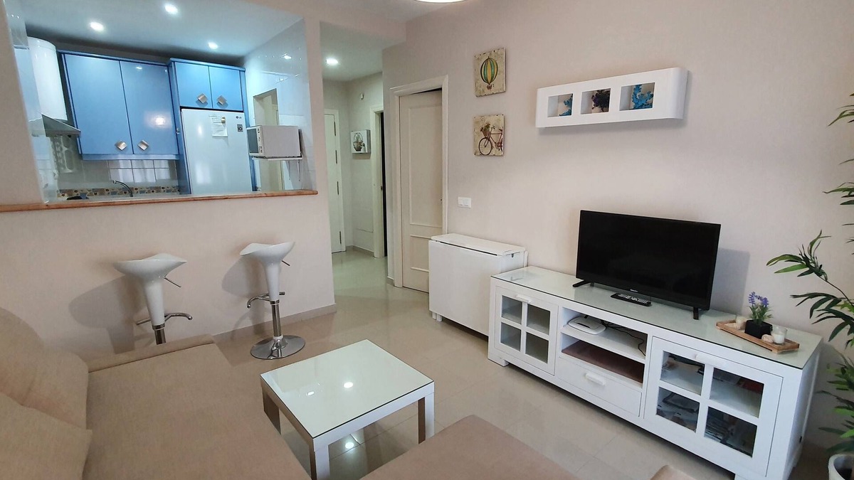 Rota Apartment | ROTA (Cádiz) 1st line beach, Garage, Wifi, air conditioning, 2 places