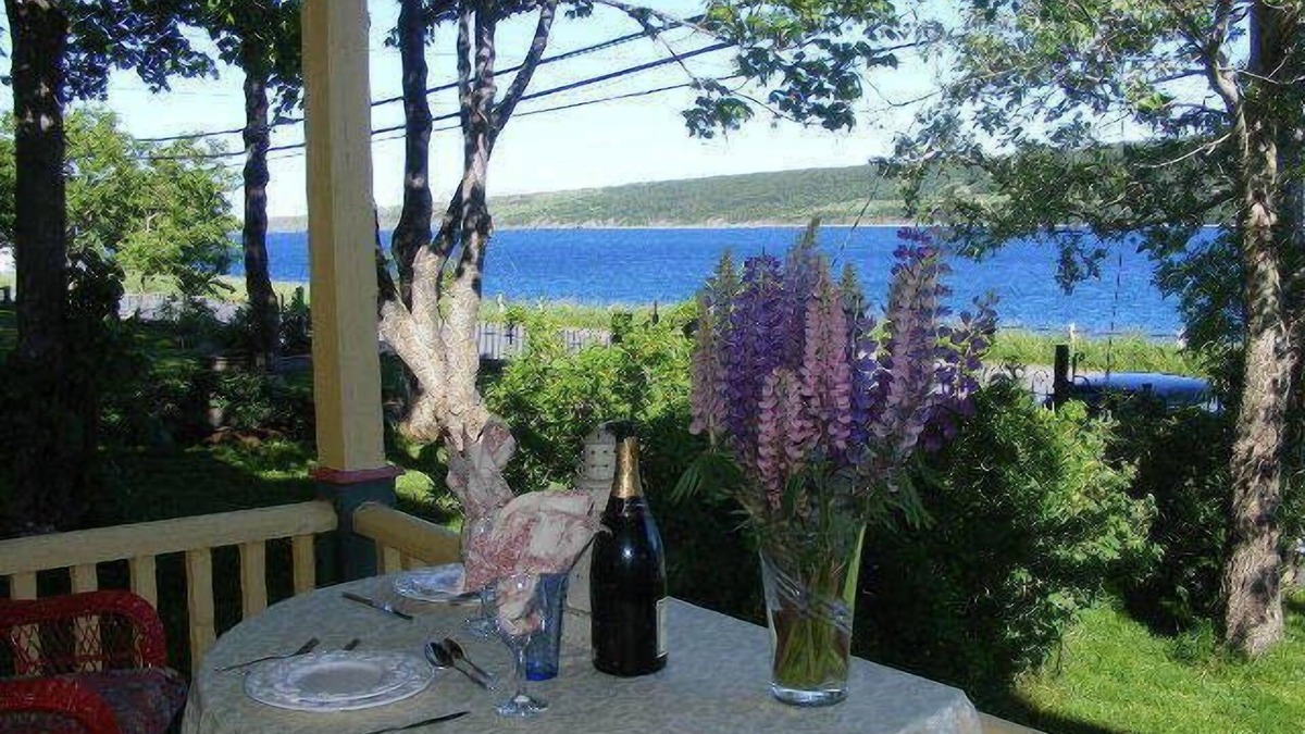 Harbour Grace Bed & Breakfast | Rothesay House Heritage Inn B&B