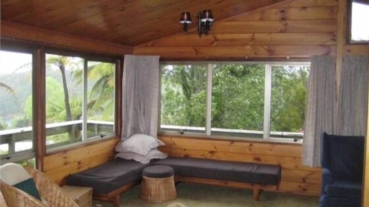 Okere Falls House | Rotoiti/Okere Falls - Te Weta Bay