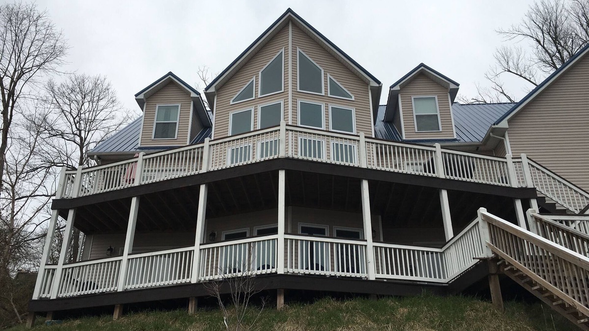 Falls of Rough House | Rough River Lake House conveniently located by Axtel Marina and Nicks Boat Dock