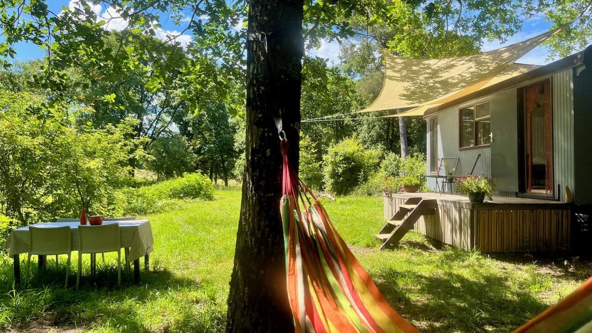 Gaugeac Cabin | Roulotte Confortable Avec Vue Imprenable, Hamac et Sanitaires Séparés