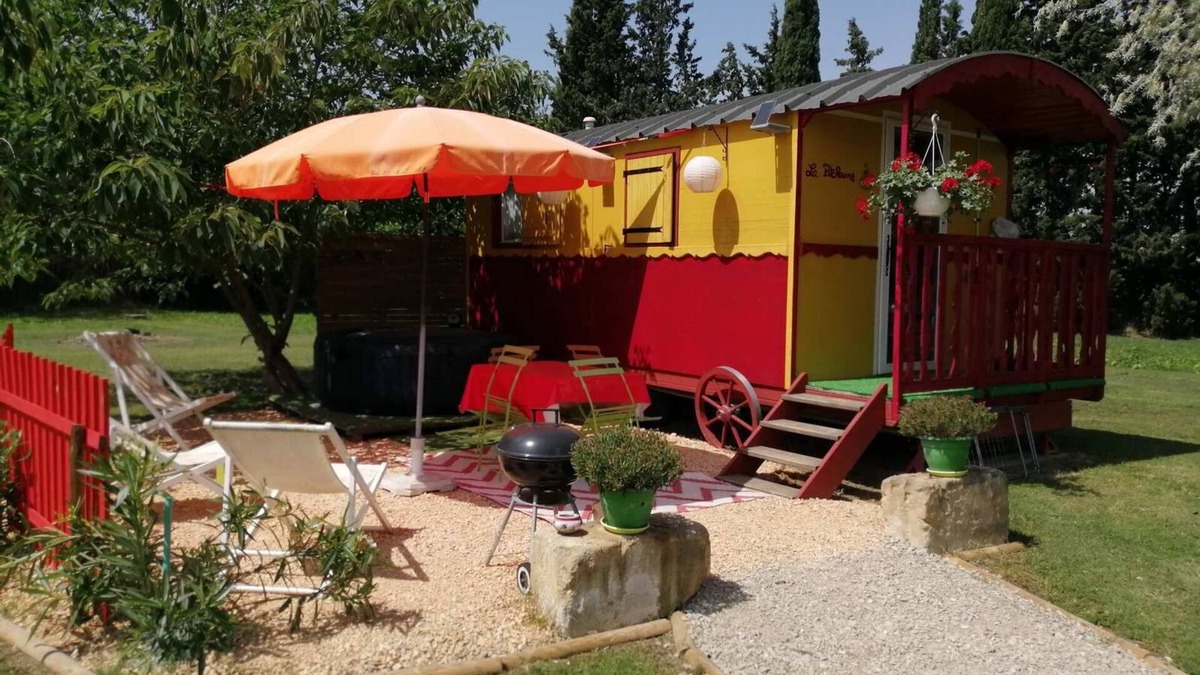 Tarascon Cabin | Roulotte La Pitchoune