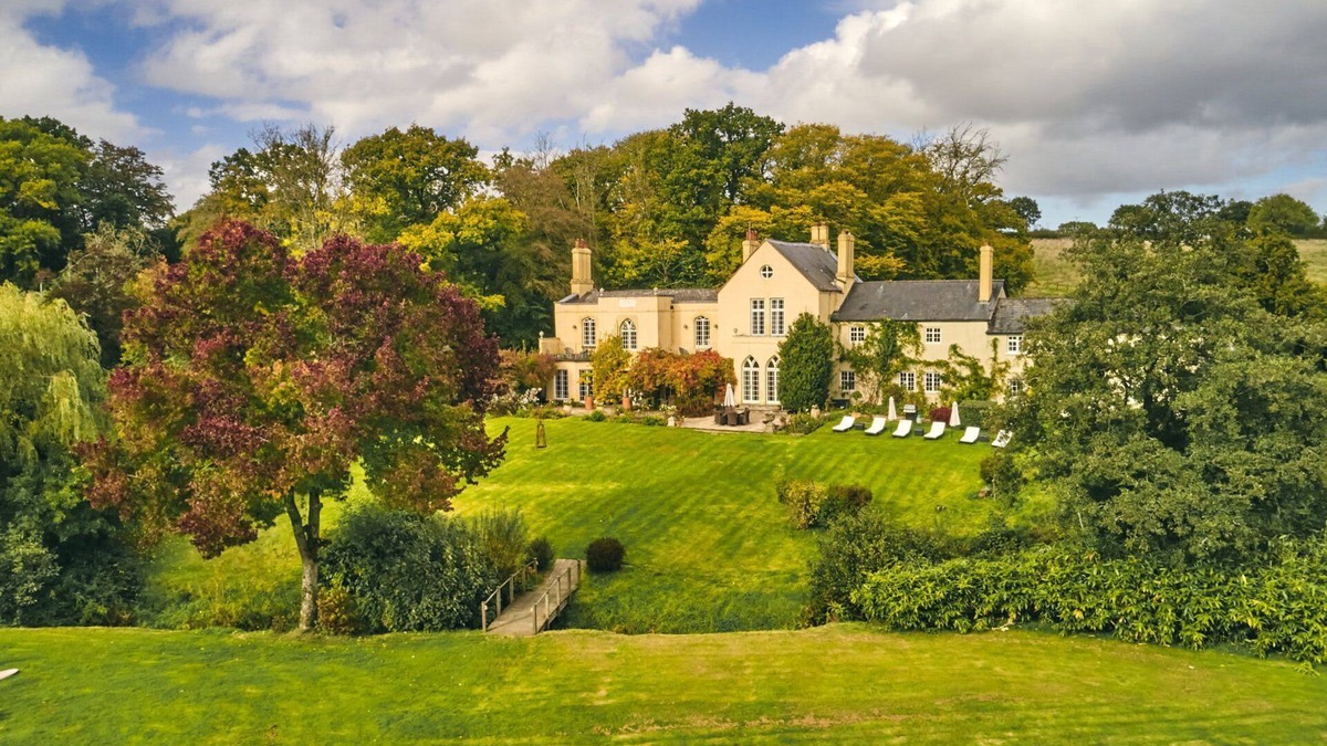 Christchurch Apartment | Roupel Estate - Luxury Cottages