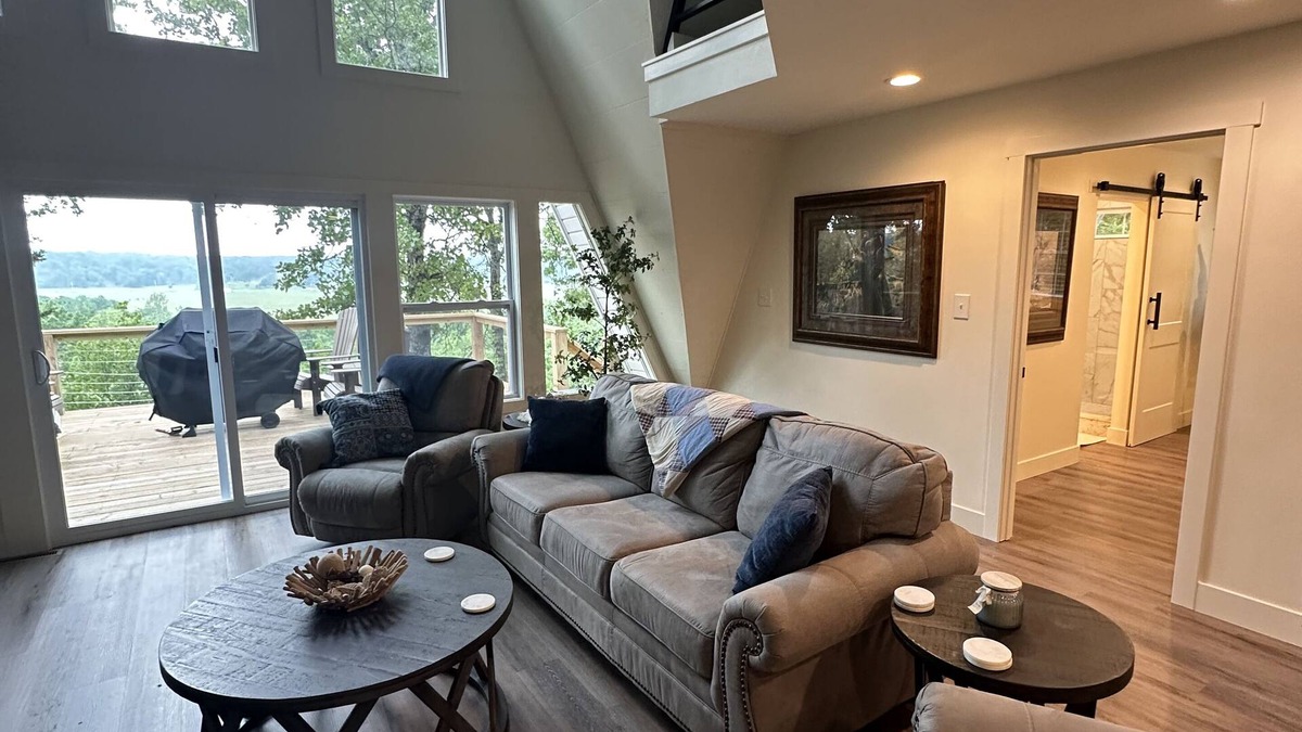 Crestline Cabin | Route 66 Cozy Cottage