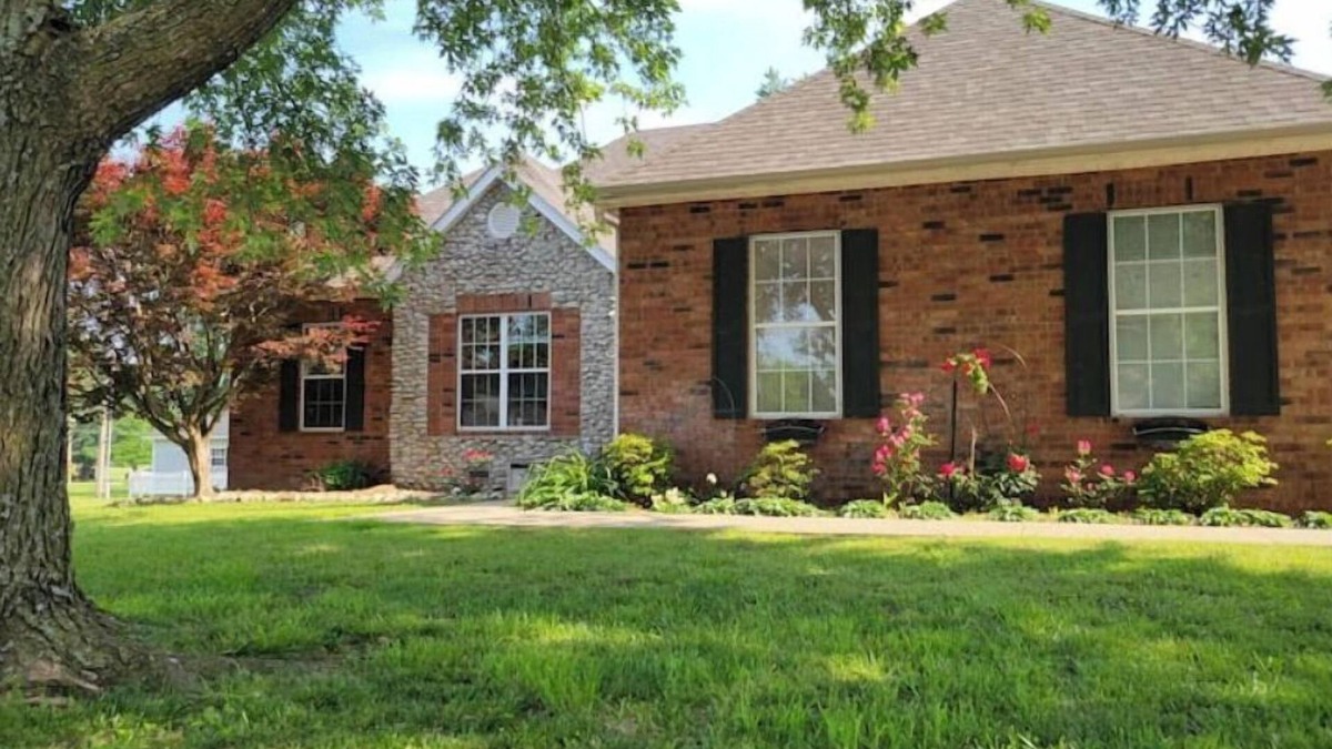 Carthage House | Route 66 Home