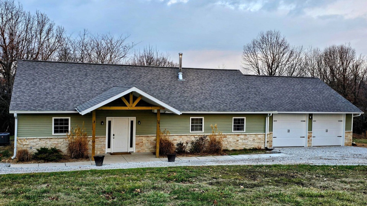 Brookline Station House | Route 66 Turnback Creek Hunting Lodge. Secluded acreage, handicap accessible.