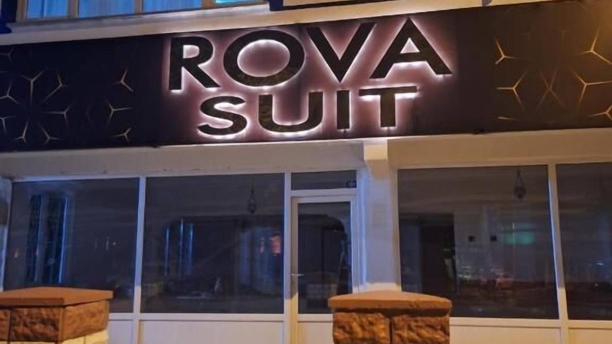 Tokat House | Rova Suit