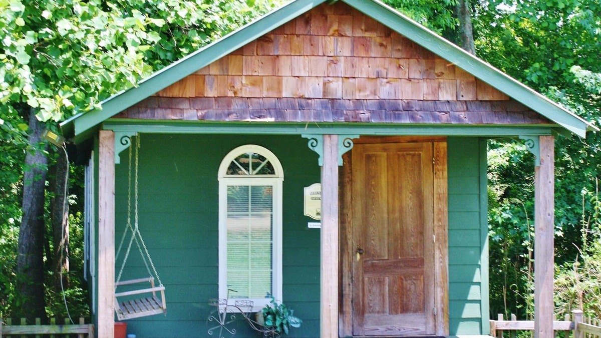 Hartsfield Cottage | Row Cottages Serenity Cottage