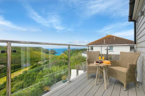 Mullion Apartment | Rowena