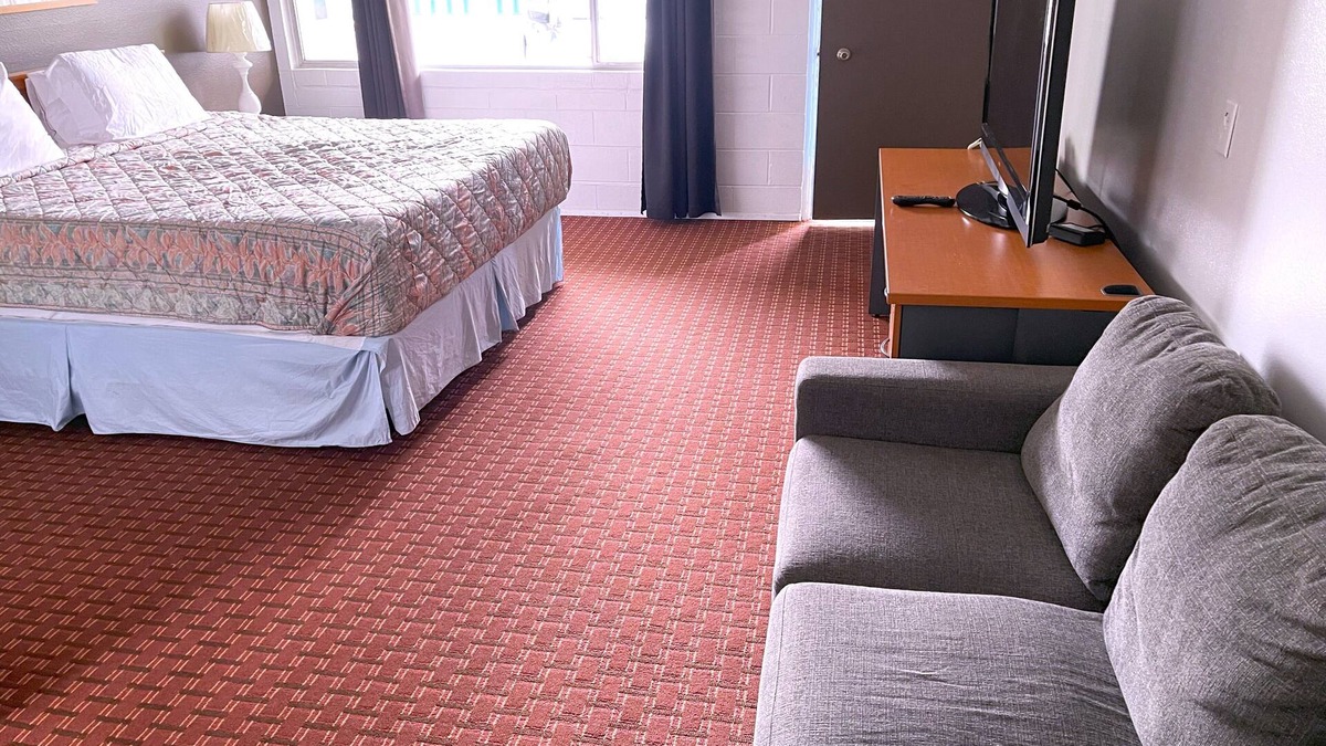 Auburn Hotel | Royal A Motel
