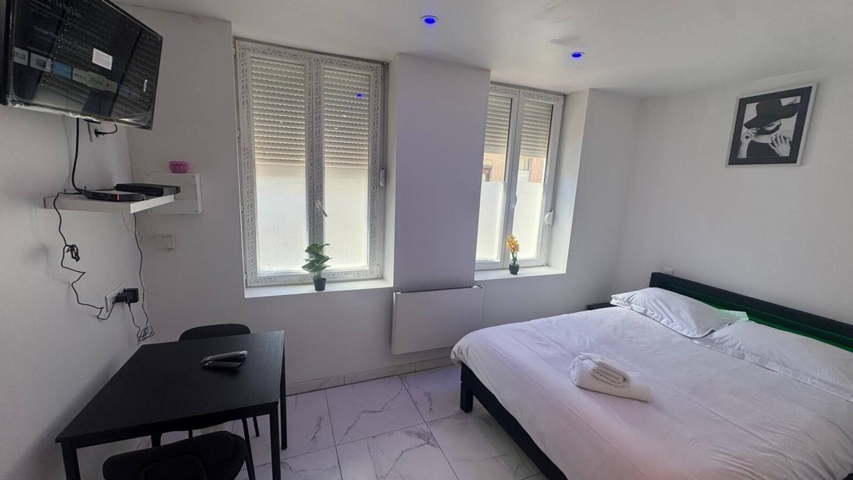 Calais Apartment | Royal appart city 1