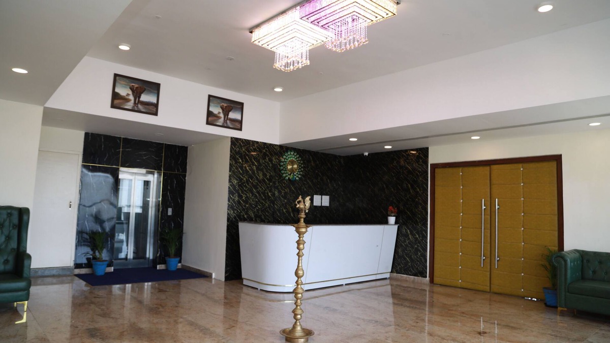 Oragadam Hotel | Royal Chola