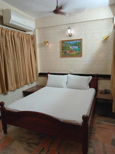 Triplicane Hotel | Royal City
