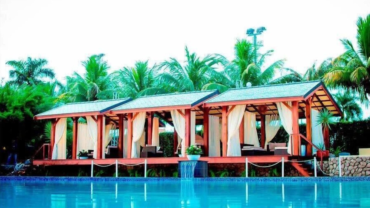 Paramaribo Apartment | Royal Deluxe Terrace Room