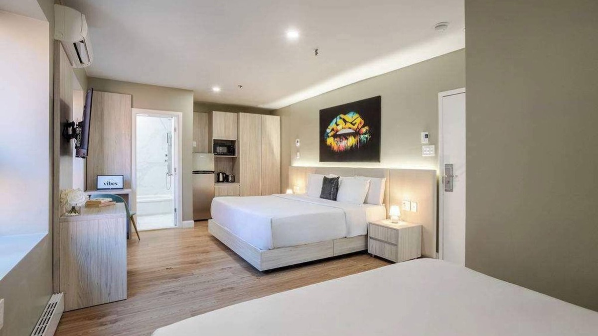 Gay Village Hotel | Royal Duo – Downtown MTL Stay