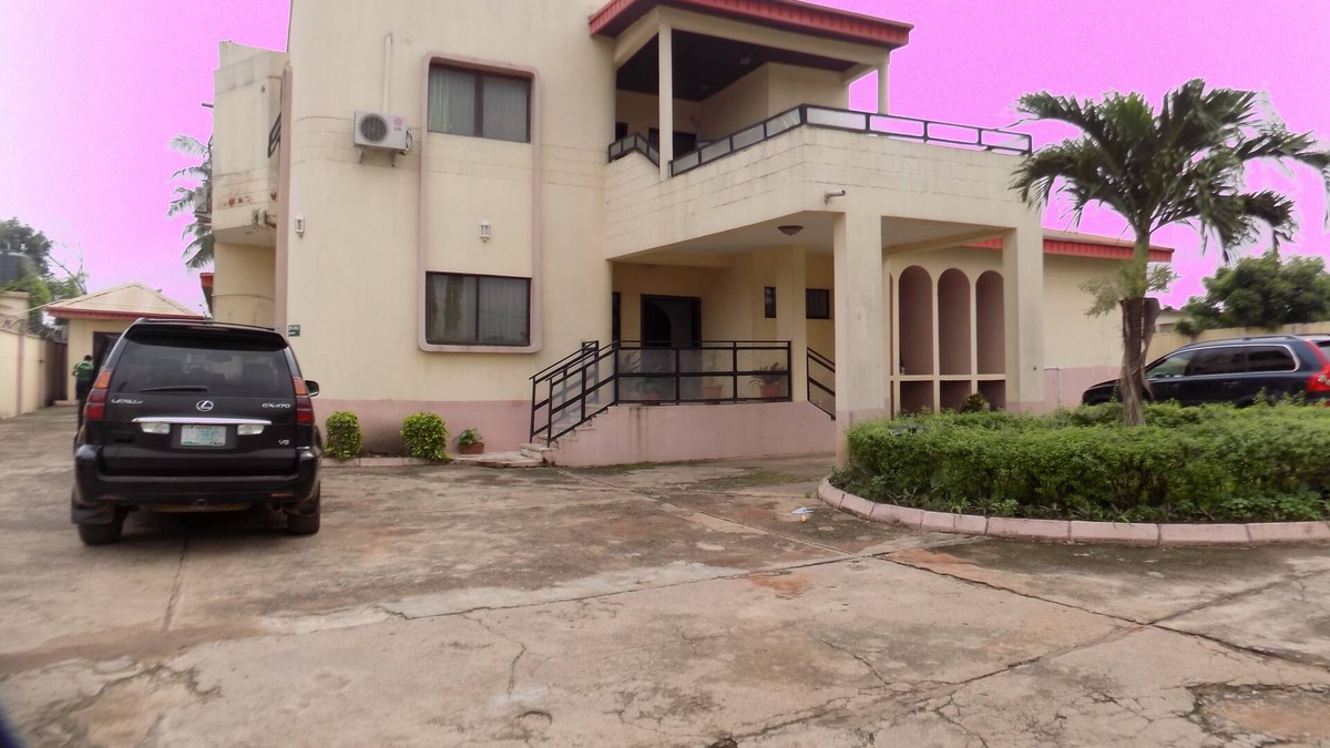 Abeokuta House | Royal Green Guest House