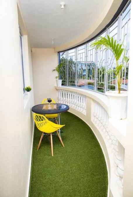 Bamburi Apartment | Royal Haven A3 Spacious 1Br Apartment 10min drive to beach hosts upto 4 guests WiFi - Netflix, 10min drive to beach