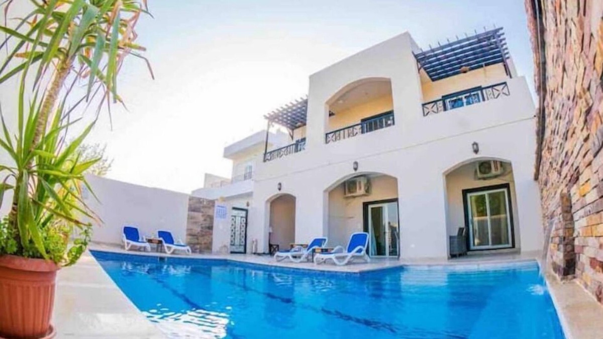 Luxor Apartment | Royal Home Luxor - Pool View