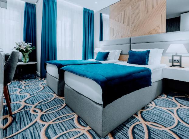 Agra Apartment | Royal Hotel