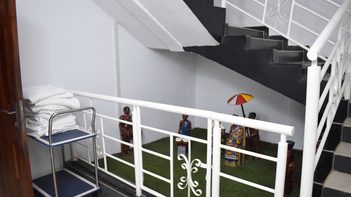 Angre Hotel | Royal Hotel Residence