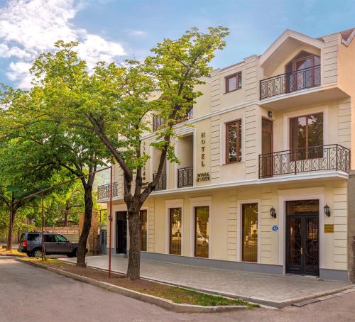 Gori Hotel | Royal House