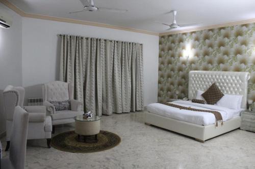 F-6 Sector House | Royal Luxus Guest House