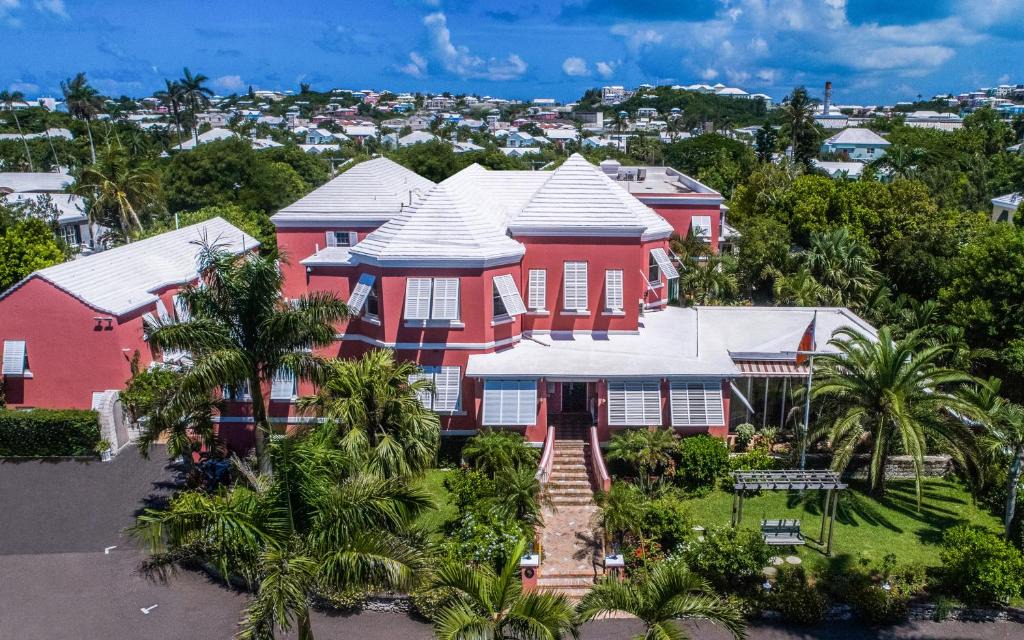 Pembroke Hotel | Royal Palms Hotel