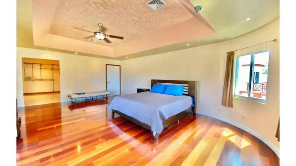 Estate Mount Pleasant East 1 House | Royal Palms Villa/Retreat