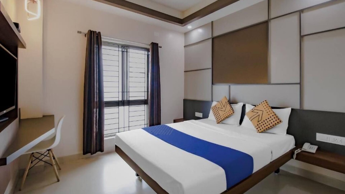 Gandhi Nagar Hotel | Royal Regency Lodge