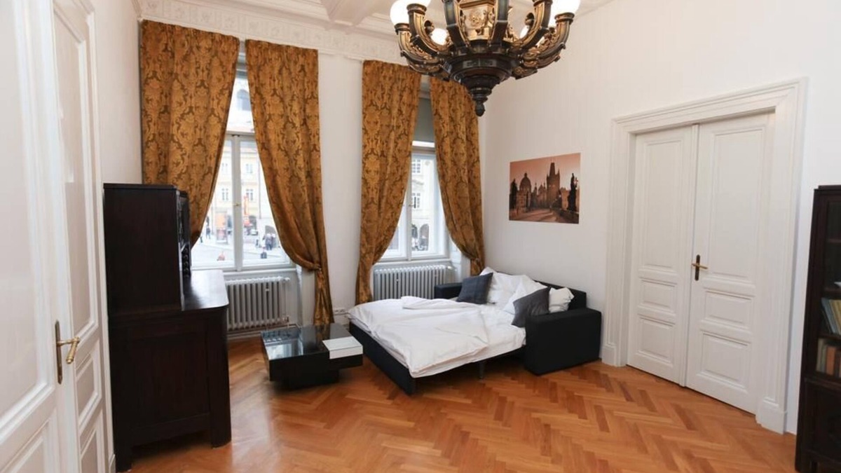 Hradcany House | ROYAL RESIDENCE PRAGUE CASTLE 160 m2 + BALCONY