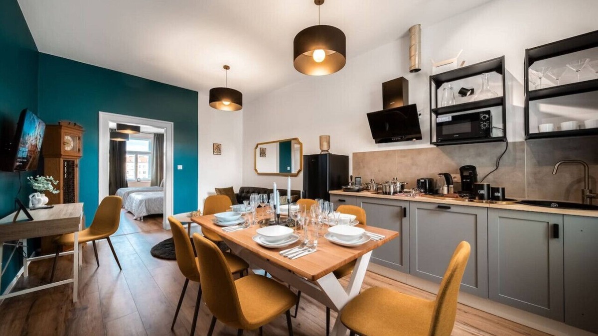 Vinohrady Apartment | Royal Square View Residence
