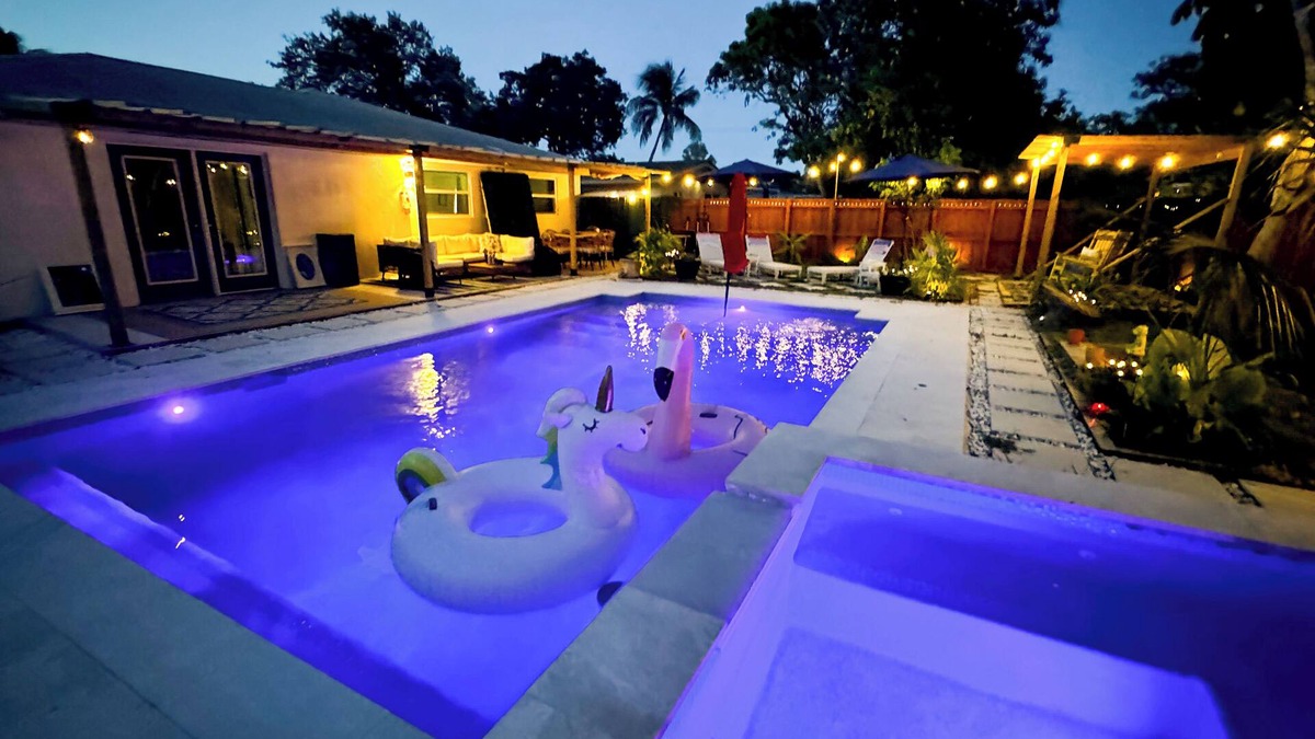 Oakland Park House | Royal Villa @ Blue Lizard – Adults ONLY