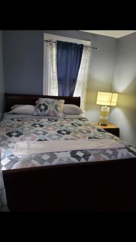 Queens House | Royalbluecozy