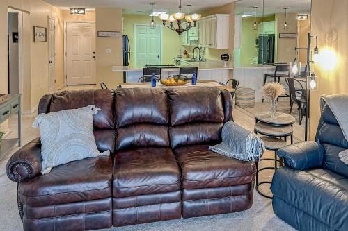 Table Rock Apartment | Royale Retreat