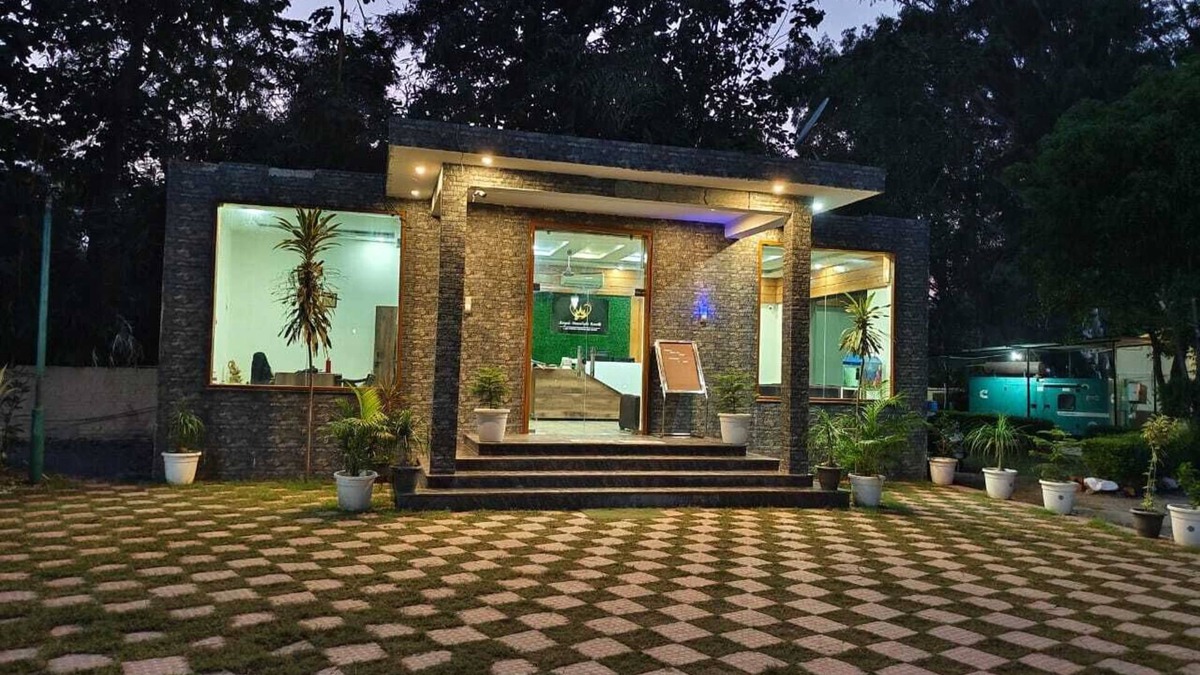 Bail Parao Hotel | Royals Moonlight Resort