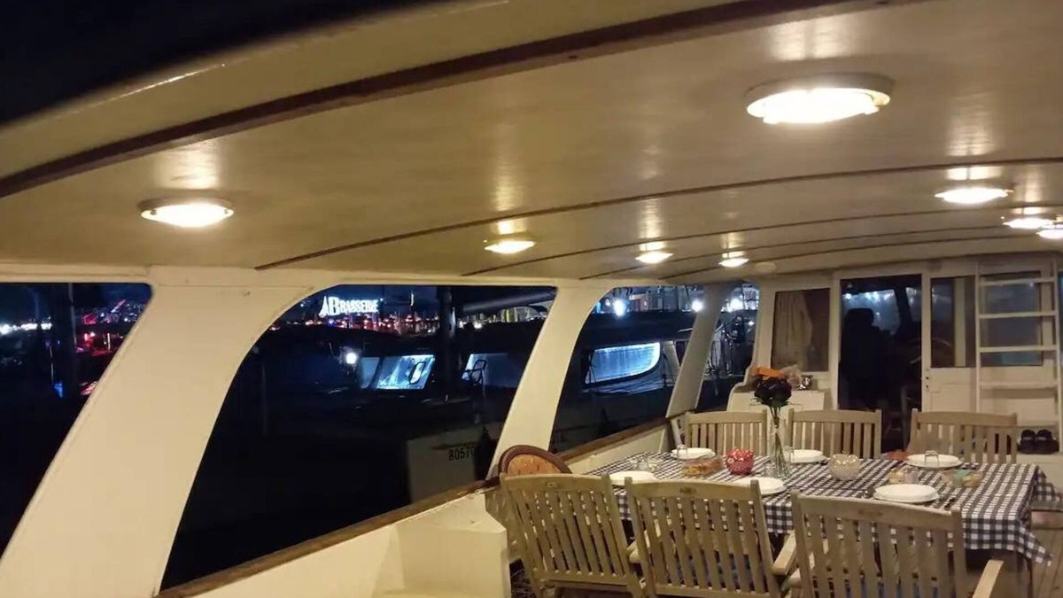 Ashkelon Boat Rental | RoyalSeaSuite Included with Sailing