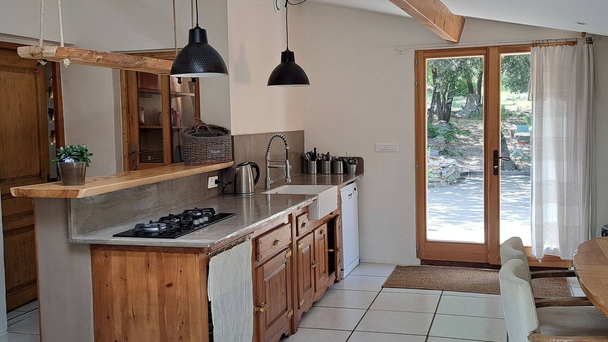 Sauteyrargues House | Rucher de la Lauzière - a gite at the end of the world in the Pic Saint Loup region