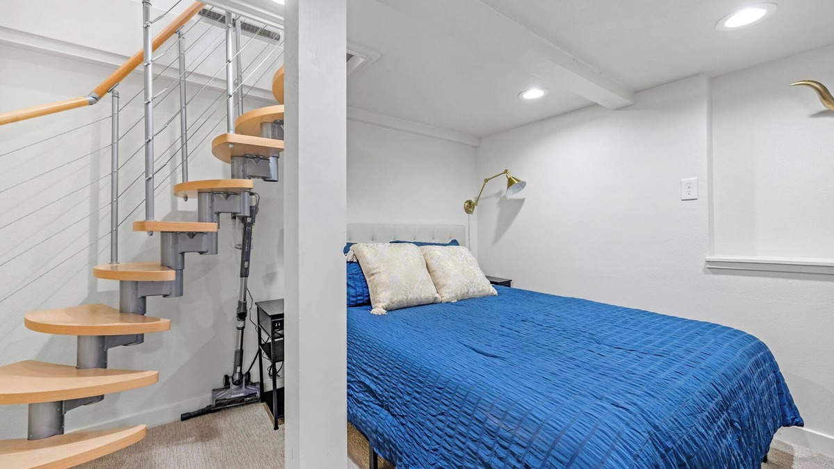 Port Gardner Apartment | Rucker Avenue Cozy Bungalow